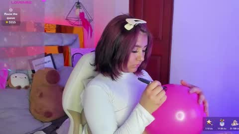 Snapshot of sophievv chatting on 01-13-26, 06:57 Sophie online show from 01-13-26, 06:57