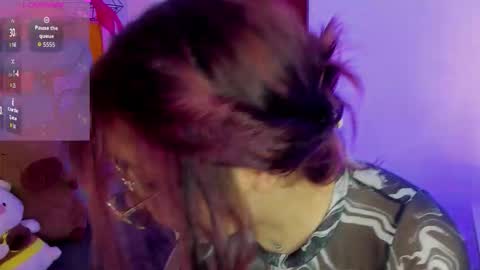 Snapshot of sophievv chatting on 01-16-26, 07:40 Sophie online show from 01-16-26, 07:40