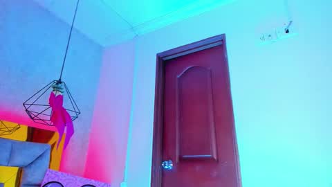 Snapshot of sophievv chatting on 02-01-26, 08:13 Sophie online show from 02-01-26, 08:13