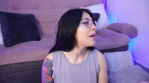 Snapshot of sophiiecums chatting on 05-02-26, 01:21 Sophiie online show from 05-02-26, 01:21