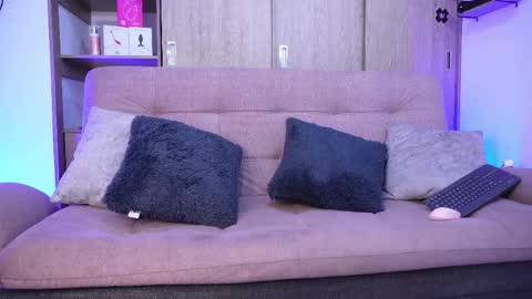 Snapshot of sophiiecums chatting on 05-11-26, 03:01 Sophiie online show from 05-11-26, 03:01