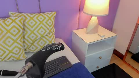 Sophy online show from 04-08-26, 11:43