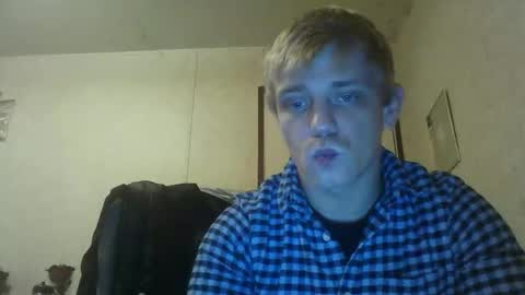 Snapshot of southerngay97 chatting on 10-25-25, 05:30 southerngay97 online show from 10-25-25, 05:30