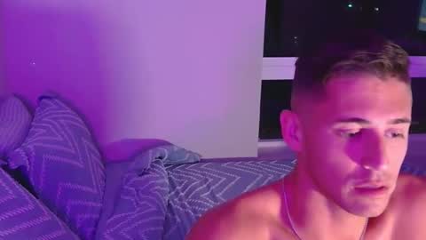 SouthernGuyx online show from 11-19-25, 02:33