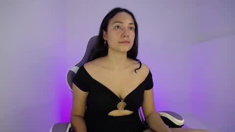 Ana  online show from 01-17-25, 02:08