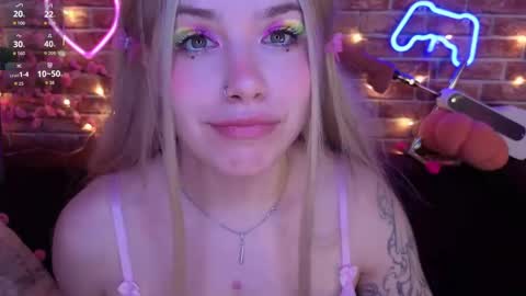 Snapshot of sparklemona chatting on 03-15-26, 02:23 SparkleMona online show from 03-15-26, 02:23