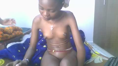 Snapshot of spicybobolishia_ chatting on 05-27-26, 03:31 Bobo online show from 05-27-26, 03:31