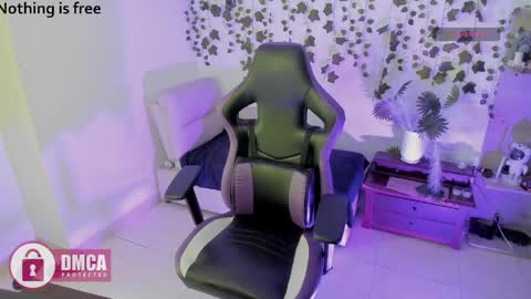 Geraldin online show from 05-23-26, 02:21