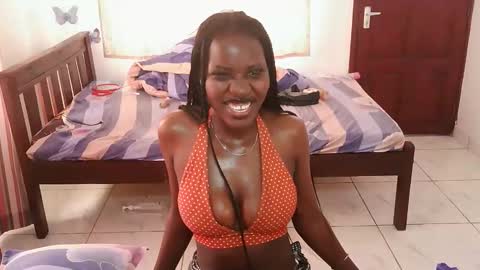 Snapshot of spicysashaa chatting on 09-27-25, 09:47 spicysashaa online show from 09-27-25, 09:47