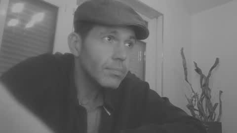 Snapshot of spliffray chatting on 12-13-24, 03:16 spliffray online show from 12-13-24, 03:16