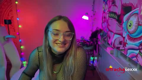 Snapshot of srirachasexxx chatting on 09-16-25, 06:58 Mr. Mrs. Sriracha online show from 09-16-25, 06:58