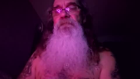 Snapshot of ssdrums3 chatting on 12-21-25, 10:11 ssdrums3 online show from 12-21-25, 10:11