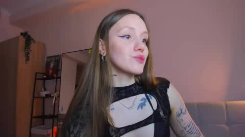 Snapshot of sshawty chatting on 05-12-26, 02:14 Anni if Im offline for a long time Im depressed feel free to support me offline online show from 05-12-26, 02:14