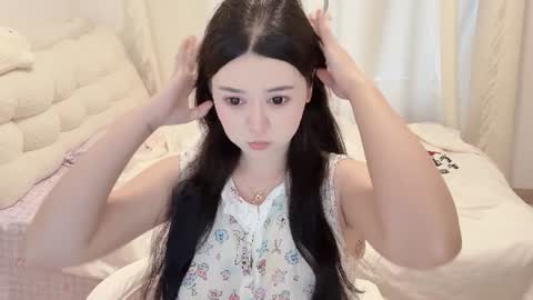 Snapshot of ssweet_aurora chatting on 07-26-26, 01:25 Aurora online show from 07-26-26, 01:25