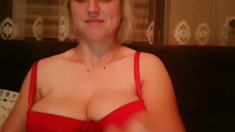 Amelly online show from 10-10-25, 11:04