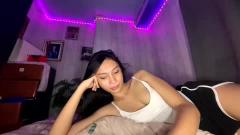 Snapshot of stacey_cravings chatting on 05-12-26, 02:41 stacey_cravings online show from 05-12-26, 02:41