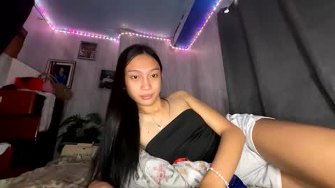 Snapshot of stacey_cravings chatting on 05-18-26, 12:40 stacey_cravings online show from 05-18-26, 12:40