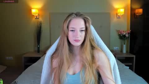 Stacy Mon Tue Wed Thu Fri Sun GMT GMT 3 1000am - 0400pm  online show from 02-22-26, 09:19