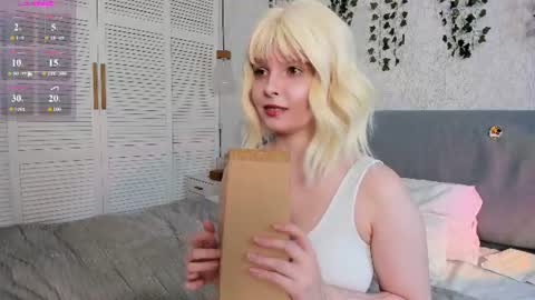 Snapshot of stacy_starrrr chatting on 07-12-26, 03:58 Stacy online show from 07-12-26, 03:58