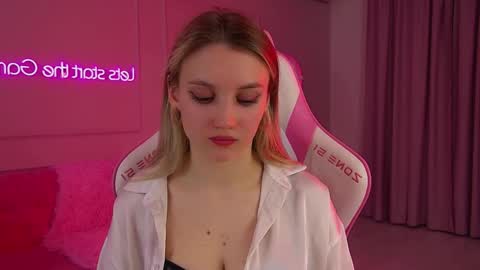 StacyEvances online show from 02-21-26, 06:31