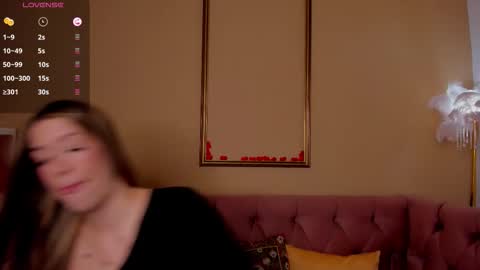 Snapshot of stacywells chatting on 03-04-26, 01:44 Stacy online show from 03-04-26, 01:44