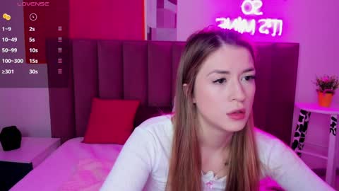 Snapshot of stacywells chatting on 04-04-26, 01:26 Stacy online show from 04-04-26, 01:26