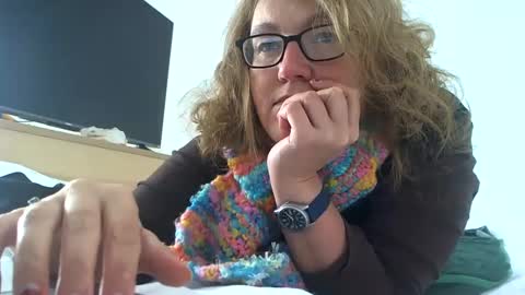starlagurl online show from 12-13-24, 06:10