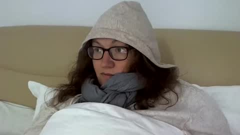starlagurl online show from 01-18-25, 11:00