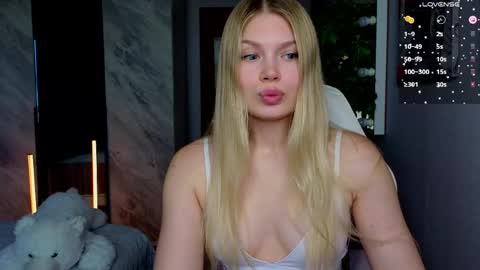 Caroline online show from 05-27-26, 02:52