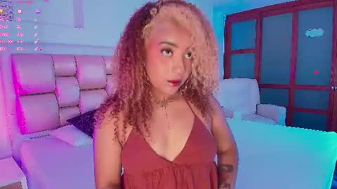 Snapshot of starlightsss_ chatting on 06-20-26, 02:20 . online show from 06-20-26, 02:20