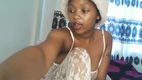 Snapshot of starnah chatting on 05-15-26, 12:34 starnah online show from 05-15-26, 12:34