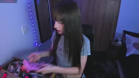 Snapshot of starrraura chatting on 09-11-25, 02:28 Star Aura online show from 09-11-25, 02:28