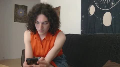Evan online show from 06-04-26, 06:47
