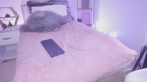 Yoko online show from 02-17-26, 06:25