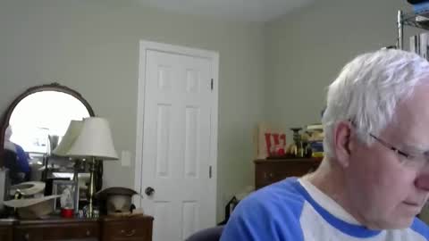 Snapshot of stasw20 chatting on 11-28-25, 06:10 stasw20 online show from 11-28-25, 06:10