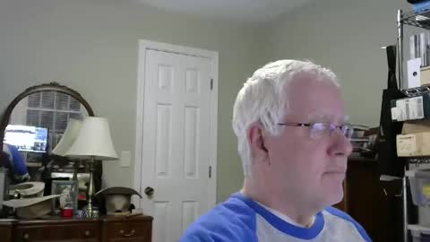 Snapshot of stasw20 chatting on 12-01-25, 10:15 stasw20 online show from 12-01-25, 10:15