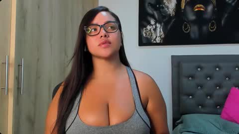 Snapshot of staywithme_x chatting on 10-27-25, 02:26 Melany online show from 10-27-25, 02:26