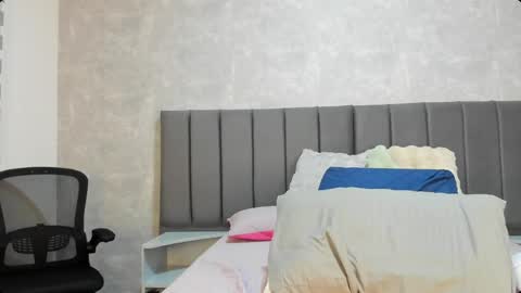 Snapshot of staywithme_x chatting on 04-06-26, 04:46 Melany online show from 04-06-26, 04:46