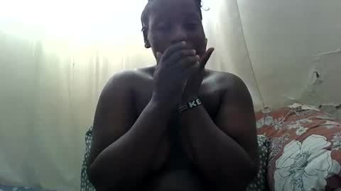 Snapshot of steamy_gal chatting on 05-28-26, 07:27 steamy_gal online show from 05-28-26, 07:27