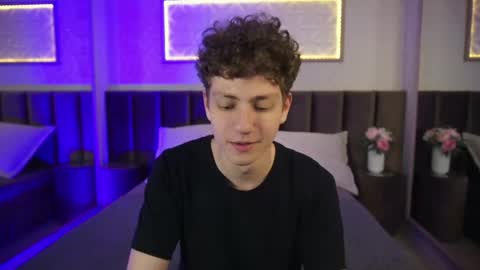 Esrefan online show from 04-15-26, 08:09