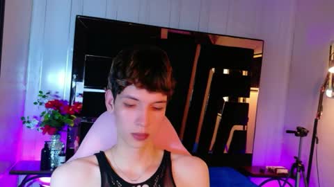 stefany piink online show from 05-03-26, 01:06