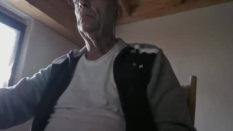 Snapshot of stefi444466 chatting on 04-26-26, 05:38 stefi444466 online show from 04-26-26, 05:38