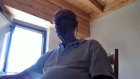 Snapshot of stefi444466 chatting on 05-21-26, 12:34 stefi444466 online show from 05-21-26, 12:34