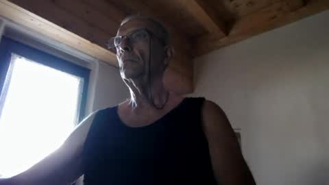 Snapshot of stefi444466 chatting on 06-12-26, 05:39 stefi444466 online show from 06-12-26, 05:39