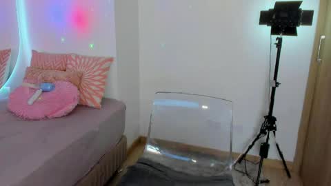 Yuli online show from 04-14-26, 08:15