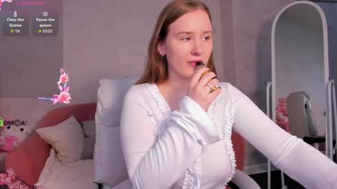 Stella online show from 04-04-26, 12:42