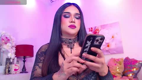 CALL ME STELLA online show from 01-10-26, 09:00