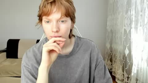 S T E L L A online show from 05-17-26, 10:00