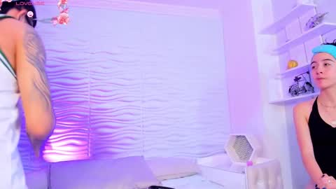 Snapshot of stephanandsamantha chatting on 10-25-25, 09:09 stephanandsamantha online show from 10-25-25, 09:09