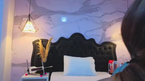 Snapshot of stephani_sweet chatting on 05-18-26, 10:04 Stefff online show from 05-18-26, 10:04